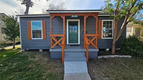 3509 Topeka St Photo 1