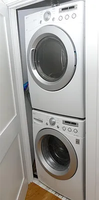 Sold by R New York | media 18