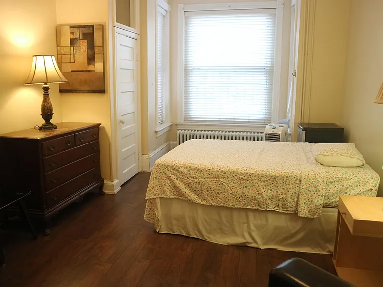 1353 Irving St NW #1 — Photo 2