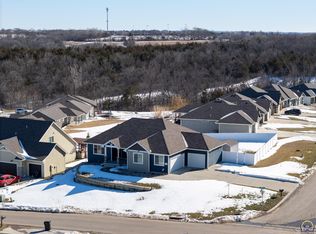 5715 SW 55th St, Topeka, KS 66610