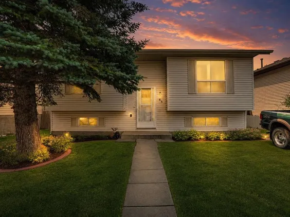 55 N Falton Close NE, Calgary, AB T3J 1X2