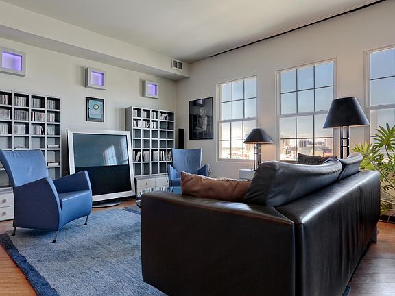 2nd image of 975 Lincoln St APT 11g