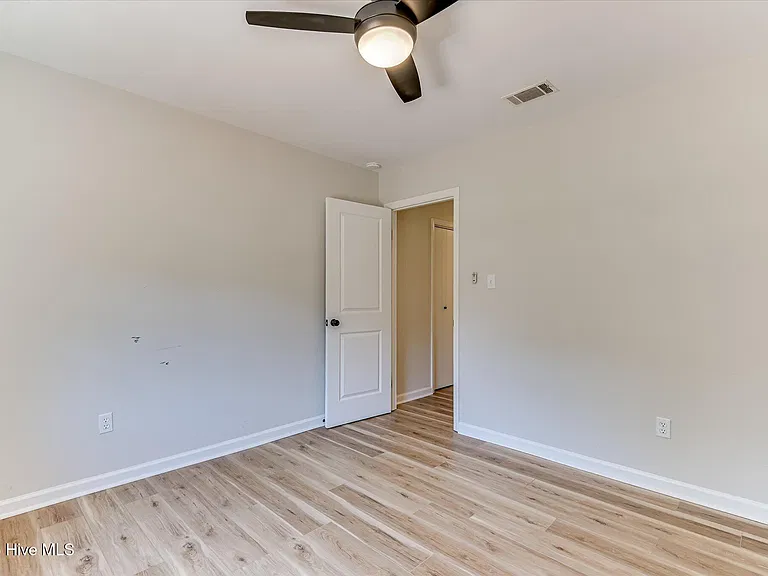 139 Crawford Dr — Photo 30