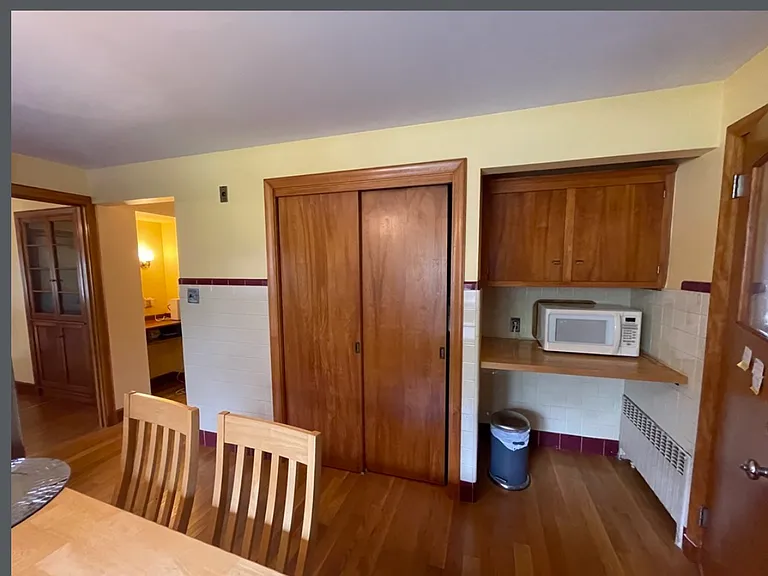204 Follen Rd — Photo 2