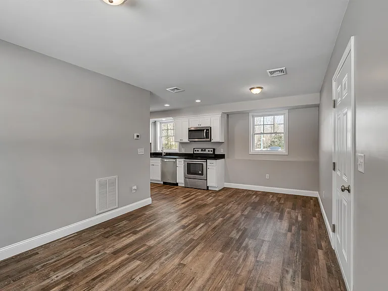 259 Stage Rd #2 — Photo 10