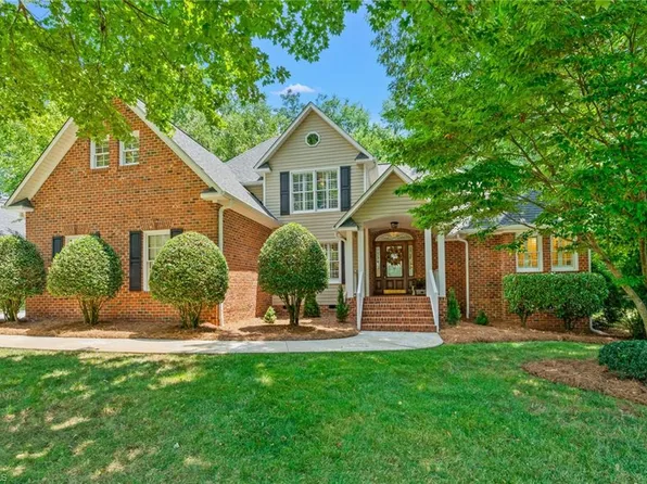 4445 Clarksburg Rd, Clemmons, NC 27012