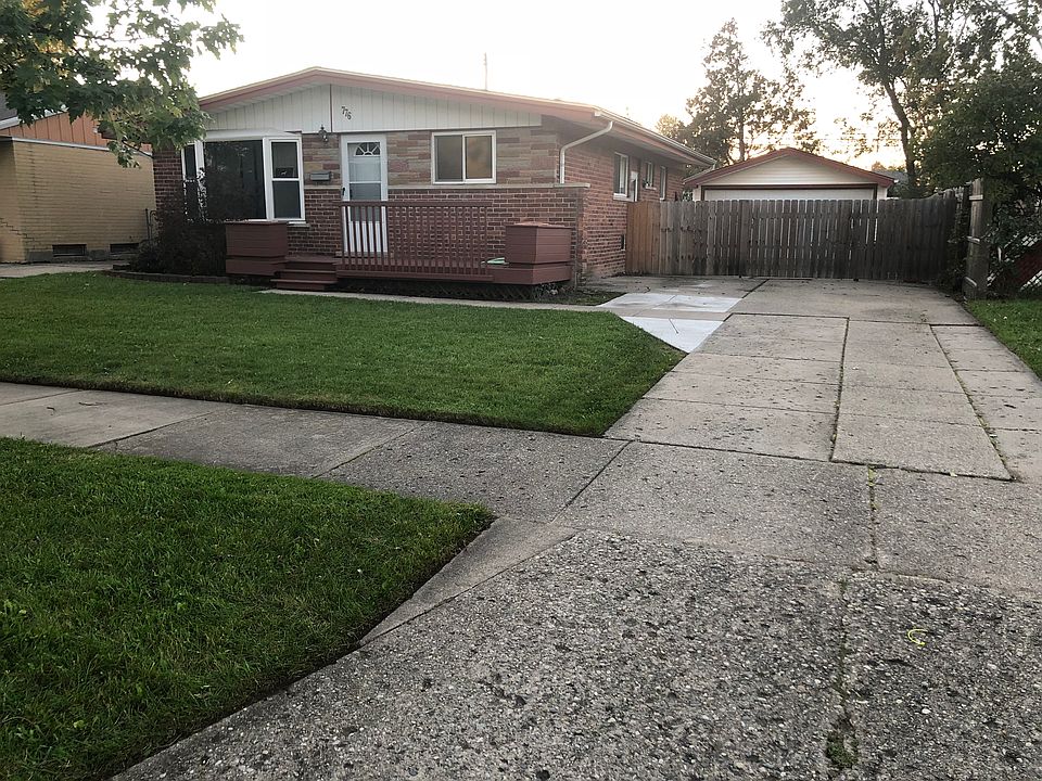 1st image of 776 Denice St