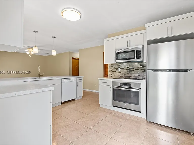 15345 SW 63rd Ter — Photo 6