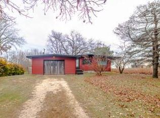 10415 2nd Ave, Pleasant Prairie, WI 53158