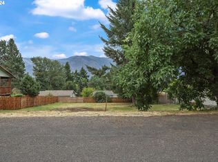 Juniper St, Carson, WA 98610