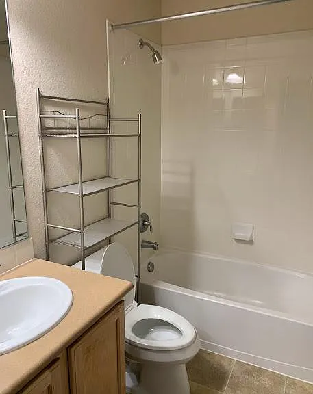 518 Homestead St — Photo 17