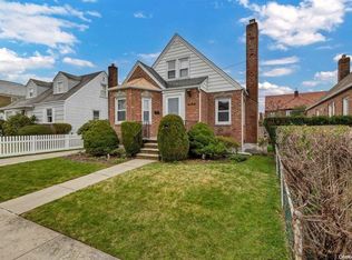 18918 45th Dr, Flushing, NY