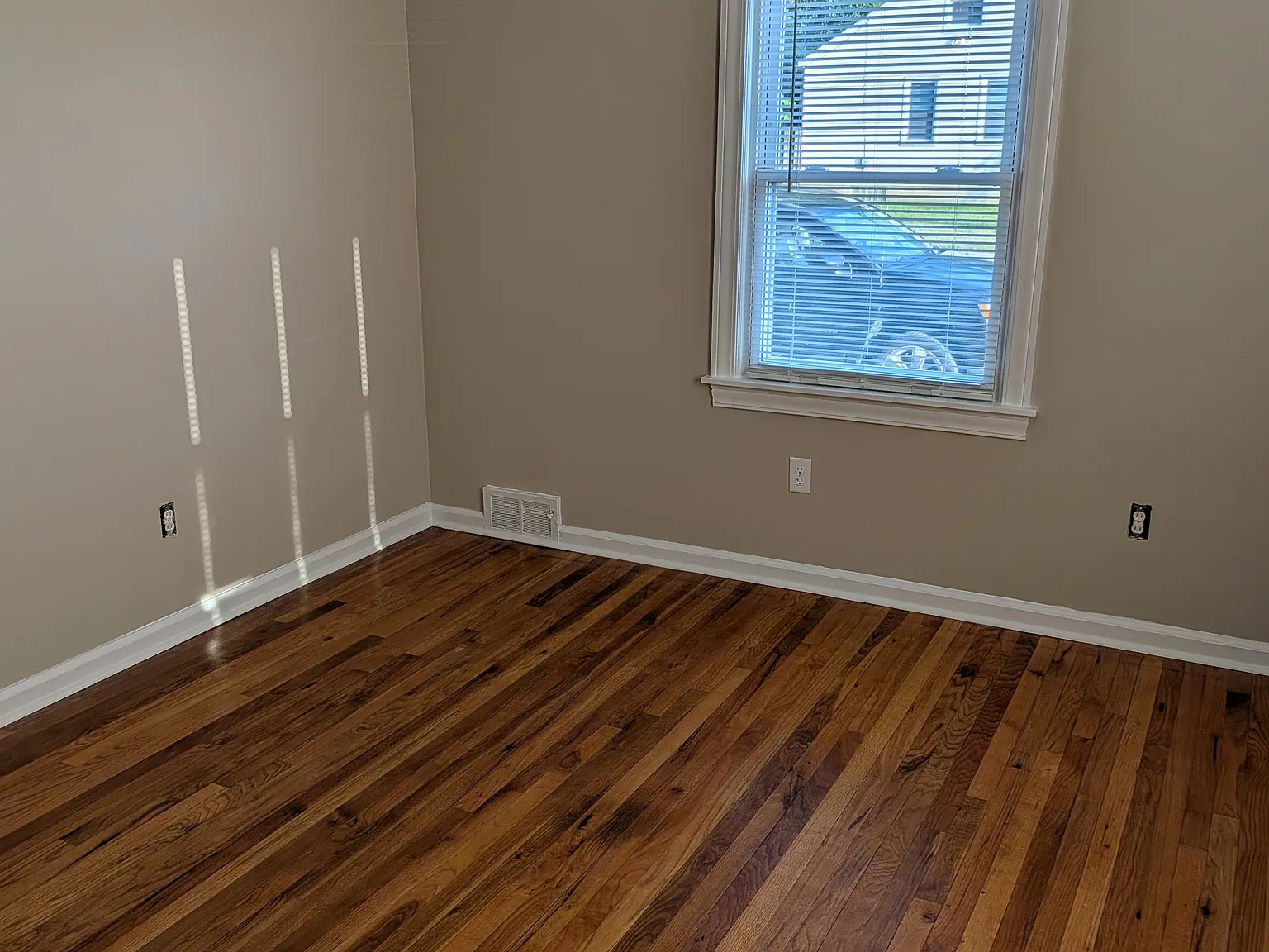 3 bed, 1152 sqft, $1,750 — Photo 3