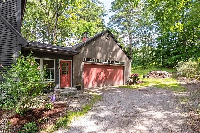 4 Hillrise Ln — Photo 4