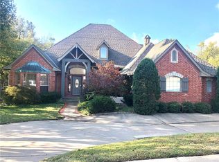 2300 Old Pond Rd, Edmond, OK 73034