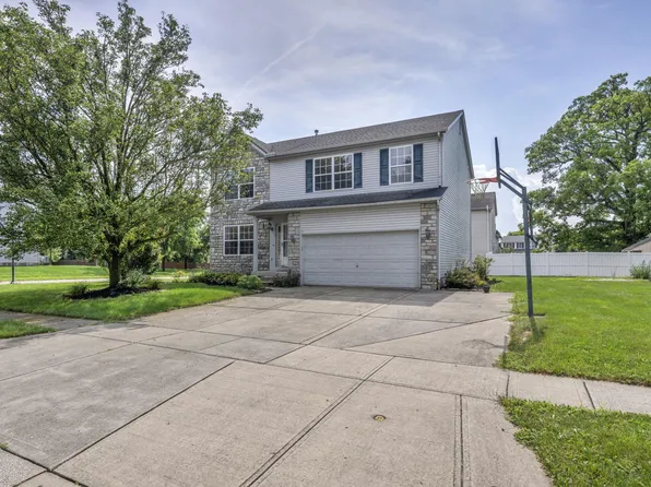 209 Isaac Tharp St, Pataskala, OH 43062