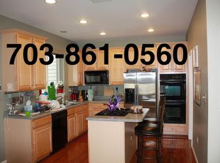 13632 Flying Squirrel Dr, Herndon, VA 20171