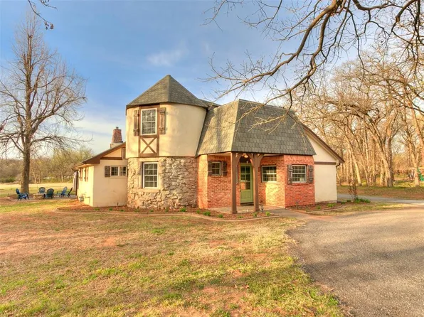 5610 Cardinal Ln, Norman, OK 73026