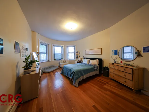 1728 Beacon St, Brookline, MA