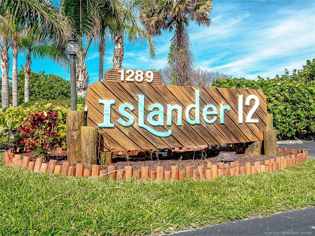 2 bed, 2.0 bath, 1306 sqft, $7,500 — Photo 3
