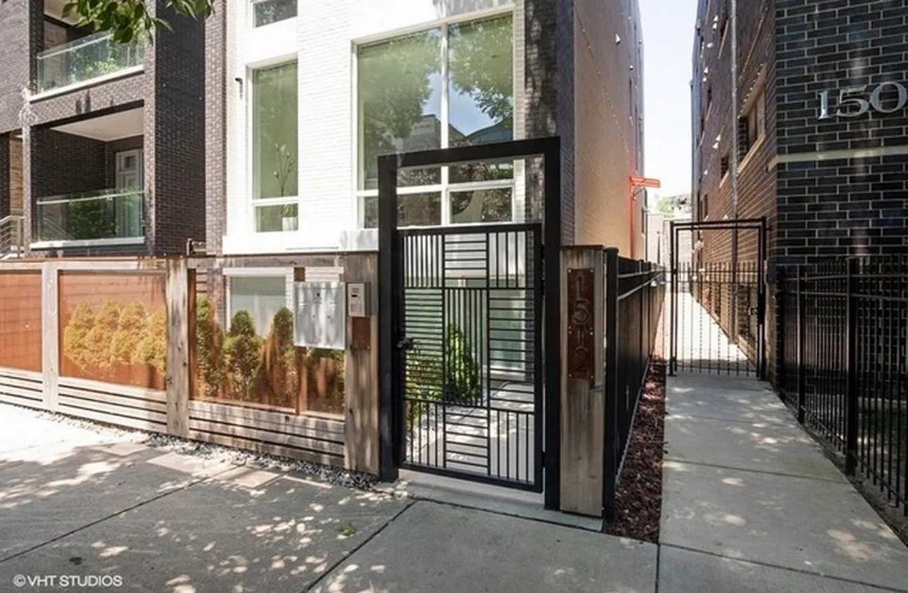 2 bed, 1300 sqft, $4,500 — Photo 3