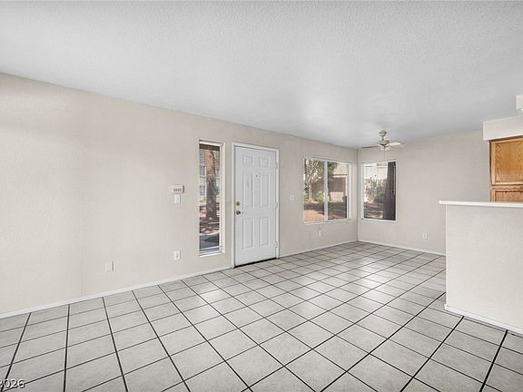 4th image of 3144 Tarpon Dr Unit 102
