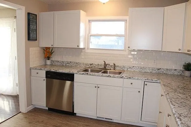 2 bed, 988 sqft, $1,050 — Photo 3