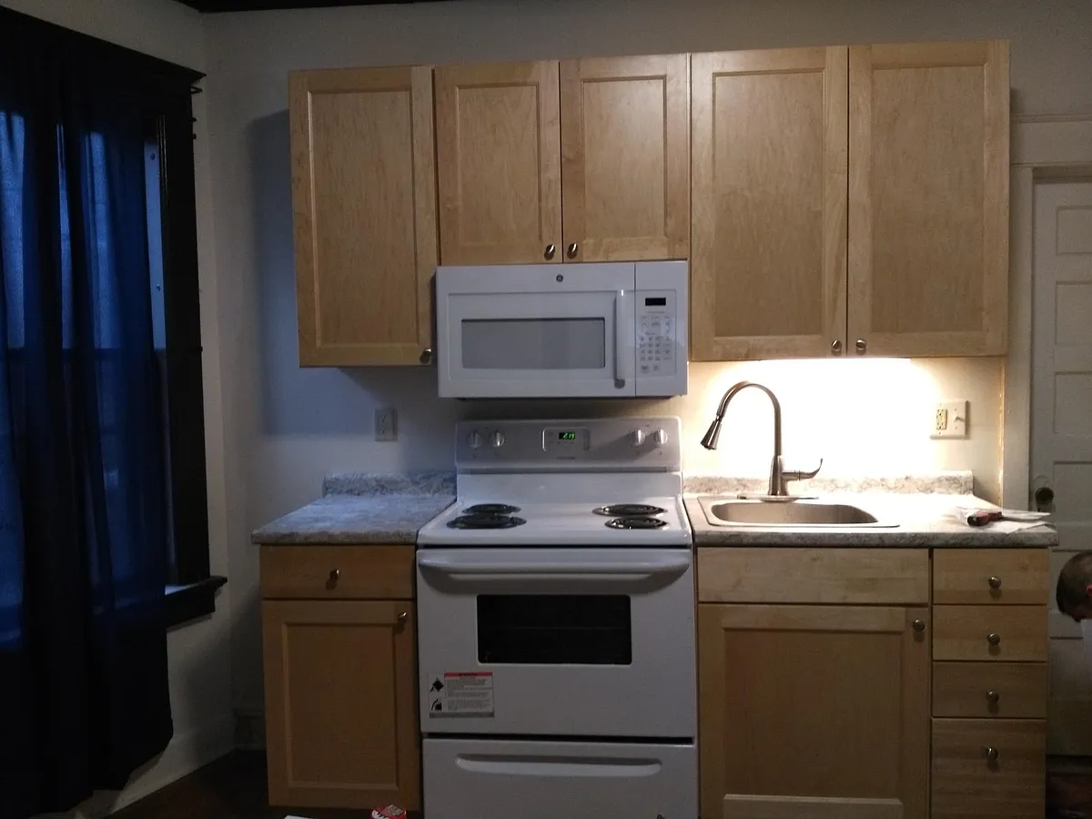 Building Photo - 19 S Willard St #4