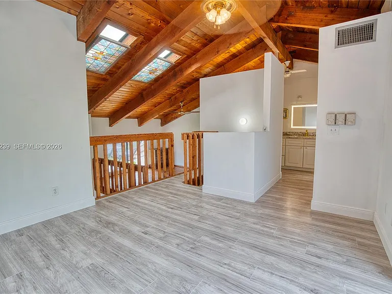 8015 SW 21st Ct #8015 — Photo 21