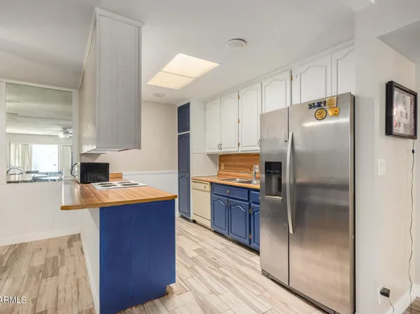 5044 W NEW WORLD Drive, Glendale, AZ 85302