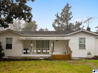 67 Harmon St, Hemingway, SC 29554