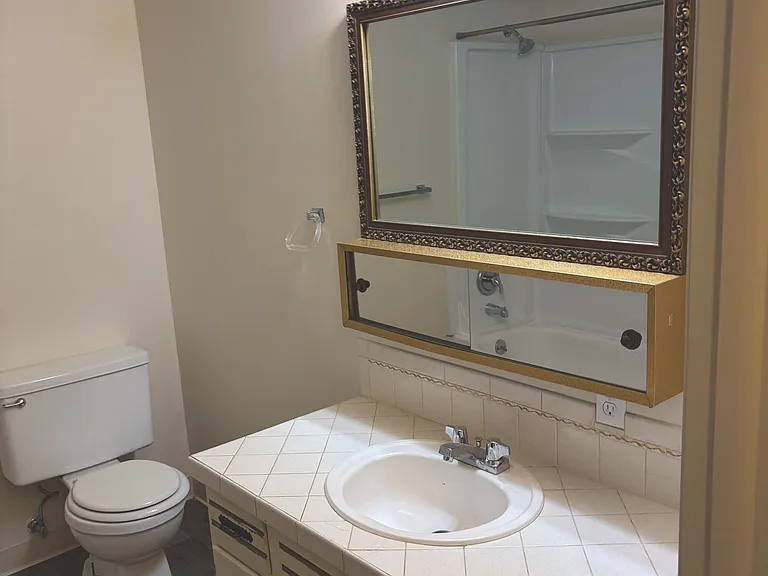 353-359 S White Cloud Dr #4 — Photo 8