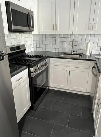 196-28 91st Ave #2 — Photo 8
