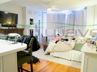 222 Commonwealth Ave APT 4, Boston, MA 02116