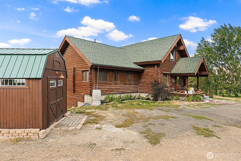 4th image of 245 Scogin Lane