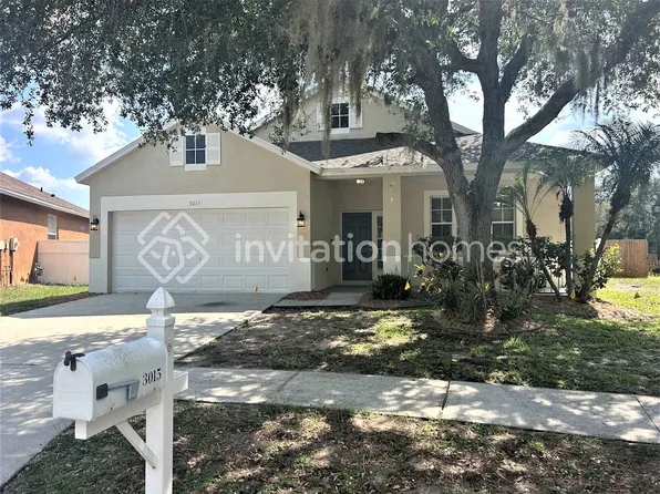 3015 Summer Cruise Dr, Valrico, FL 33594