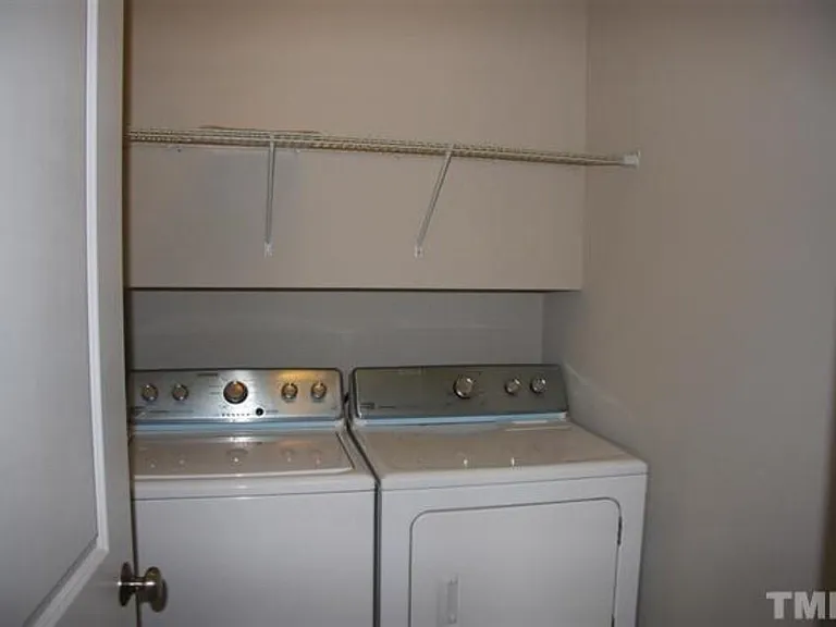 1536 Alemany St — Photo 13
