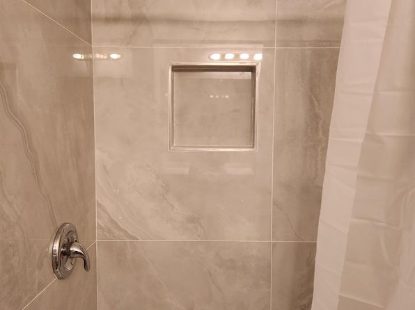 616 Kenwick Cir APT 105