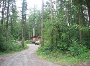 8664 Kendall Rd, Maple Falls, WA 98266