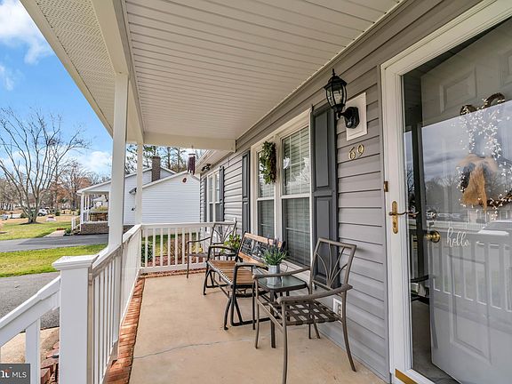 4th image of 69 Lovett Dr