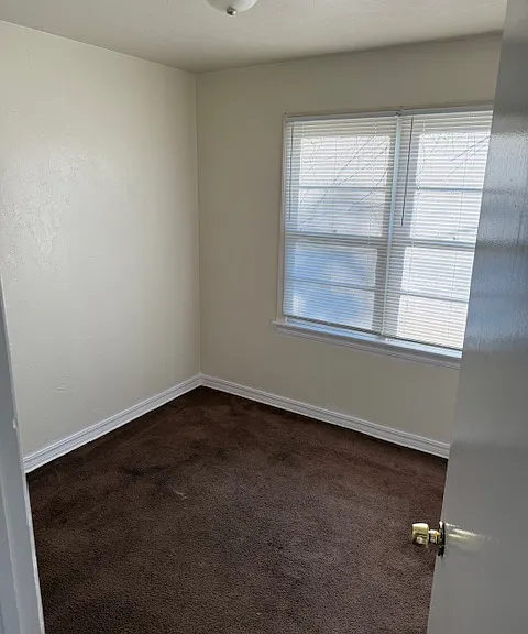 1900 Overbrook Dr — Photo 9