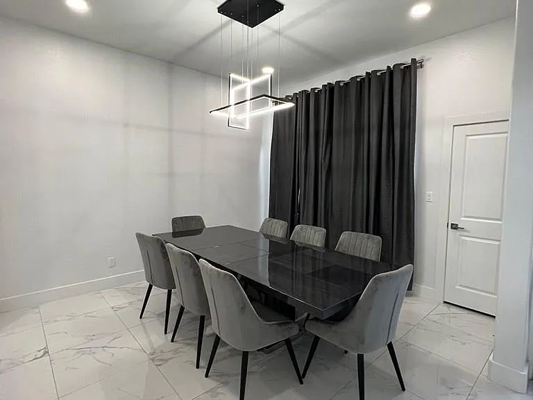 154 Oleander Dr — Photo 13
