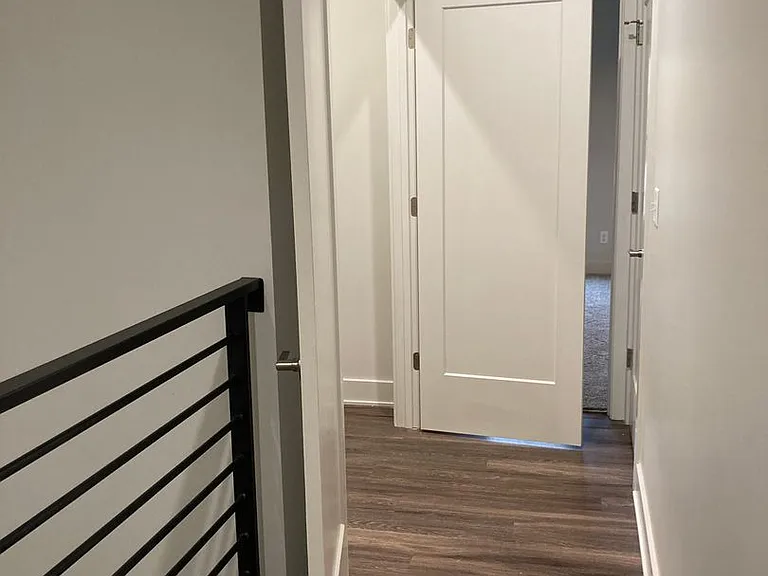 312 Lincoln St — Photo 47