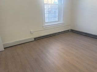 929 W Hamilton St #2-R, Allentown, PA 18101
