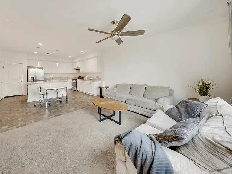 1018 Shiba Ct — Photo 4