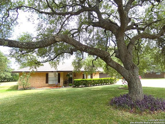 3rd image of 218 Kessler Lane