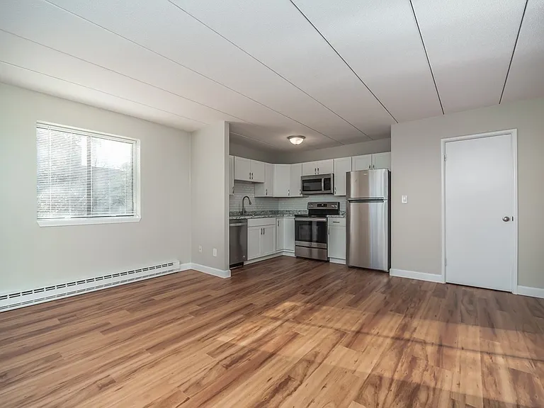 10 Main St #602 — Photo 14