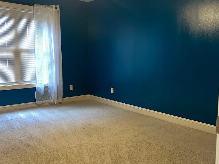 311 Pinecroft Dr — Photo 16
