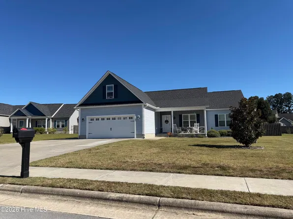 120 Pembury Way, Richlands, NC 28574