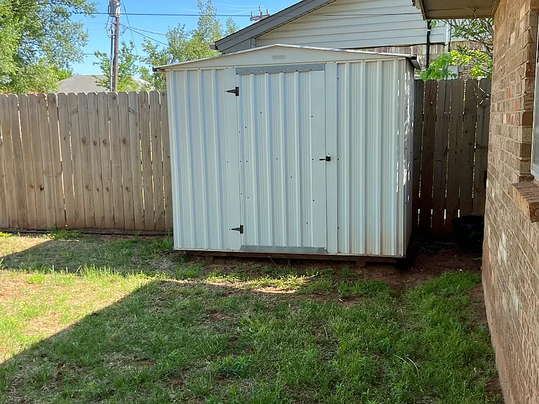 722 S Meadow Ln — Photo 16